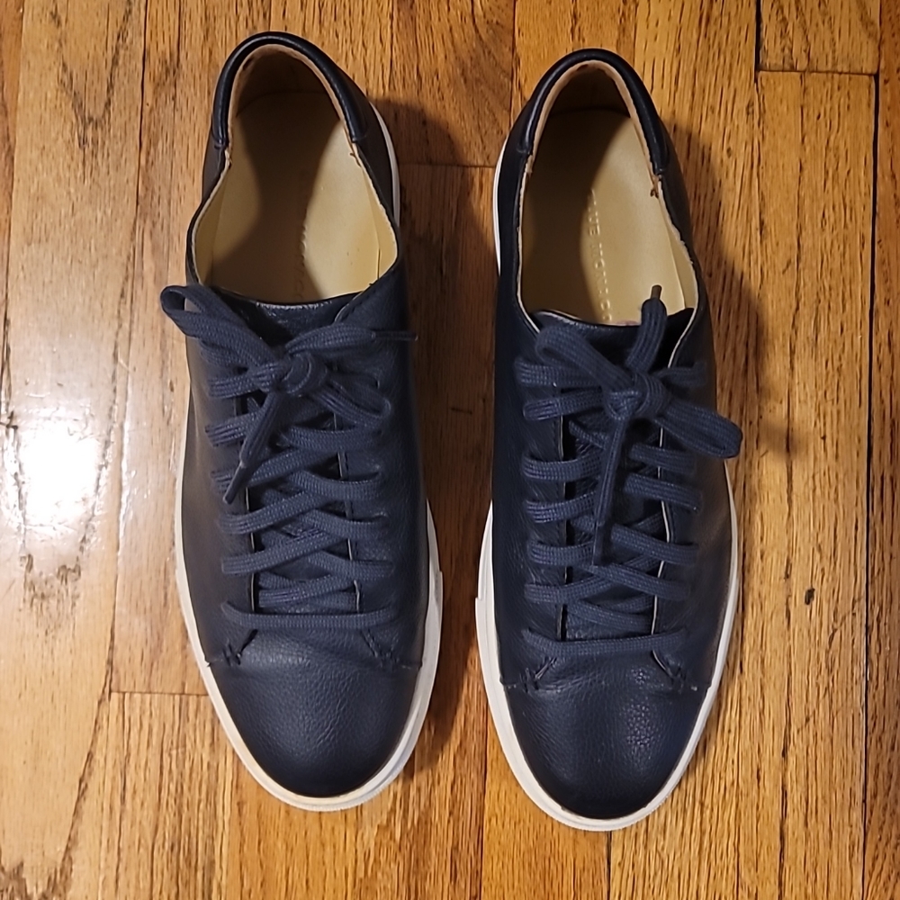 Club Monaco Mens Blue Leather causal Sneakers size 11.5  Like New